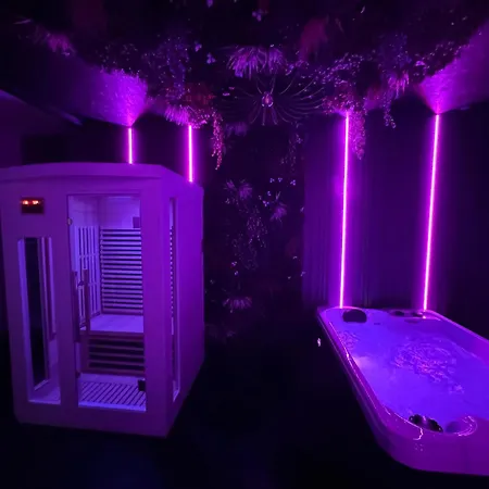 Et Bien Etre Avec Jacuzzi Et Sauna Ferienhaus Cossé-le-Vivien