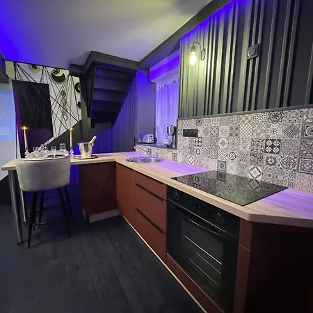 Et Bien Etre Avec Jacuzzi Et Sauna בית נופש Cossé-le-Vivien