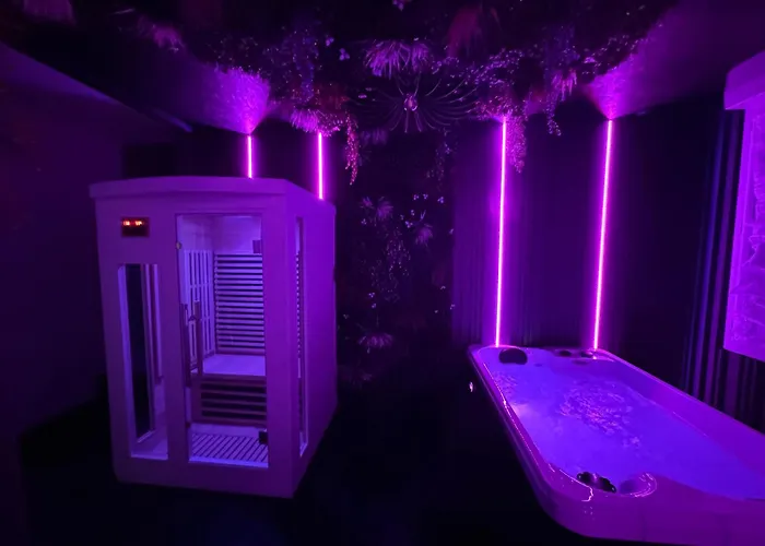 Et Bien Etre Avec Jacuzzi Et Sauna Ferienhaus Cossé-le-Vivien