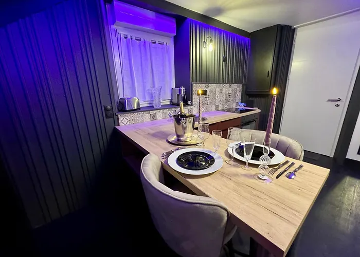 Ferienhaus Et Bien Etre Avec Jacuzzi Et Sauna Cossé-le-Vivien