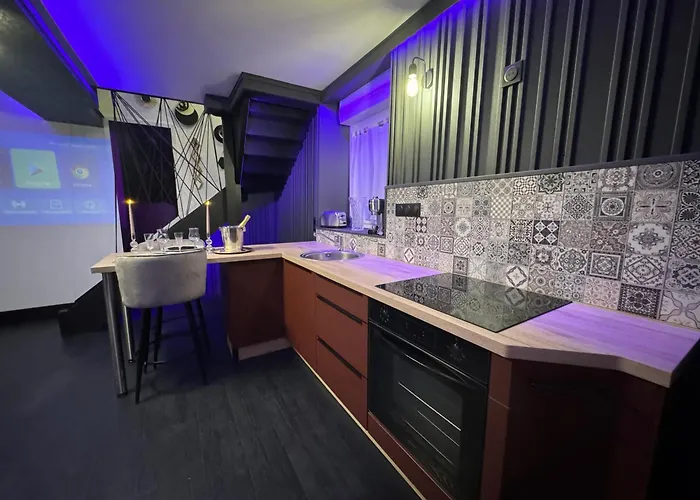 Et Bien Etre Avec Jacuzzi Et Sauna Ferienhaus Cossé-le-Vivien