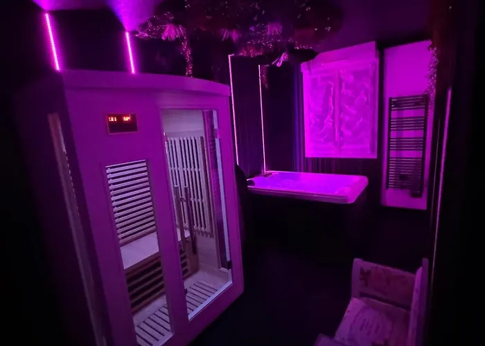 Et Bien Etre Avec Jacuzzi Et Sauna Cosse-le-Vivien